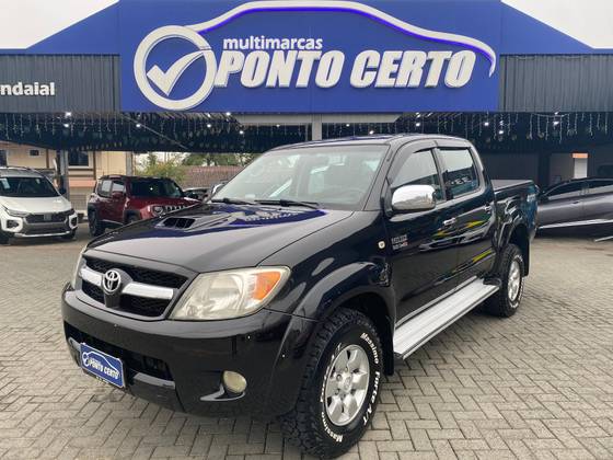 TOYOTA HILUX 3.0 SRV 4X4 CD 16V TURBO INTERCOOLER DIESEL 4P AUTOMÁTICO TOYOTA HILUX 3.0 SRV 4X4 CD 16V TURBO INTERCOOLER DIESEL 4P AUTOMÁTICO